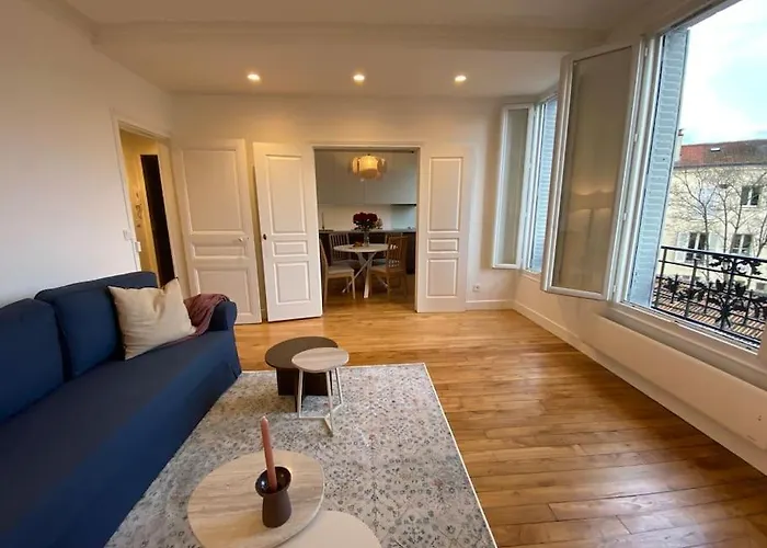Onlangs Gerenoveerd Appartement Vincennes Parijs